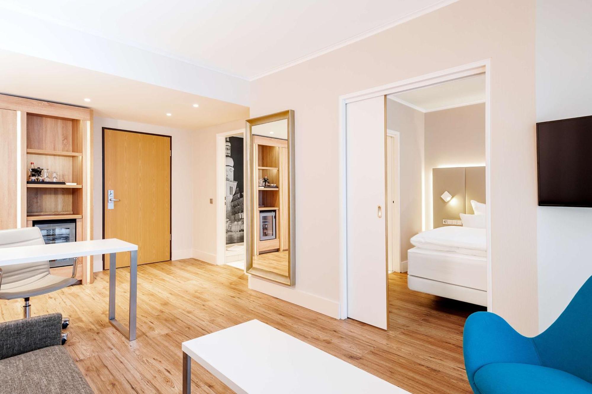 Family Room,1706778172:JPEG