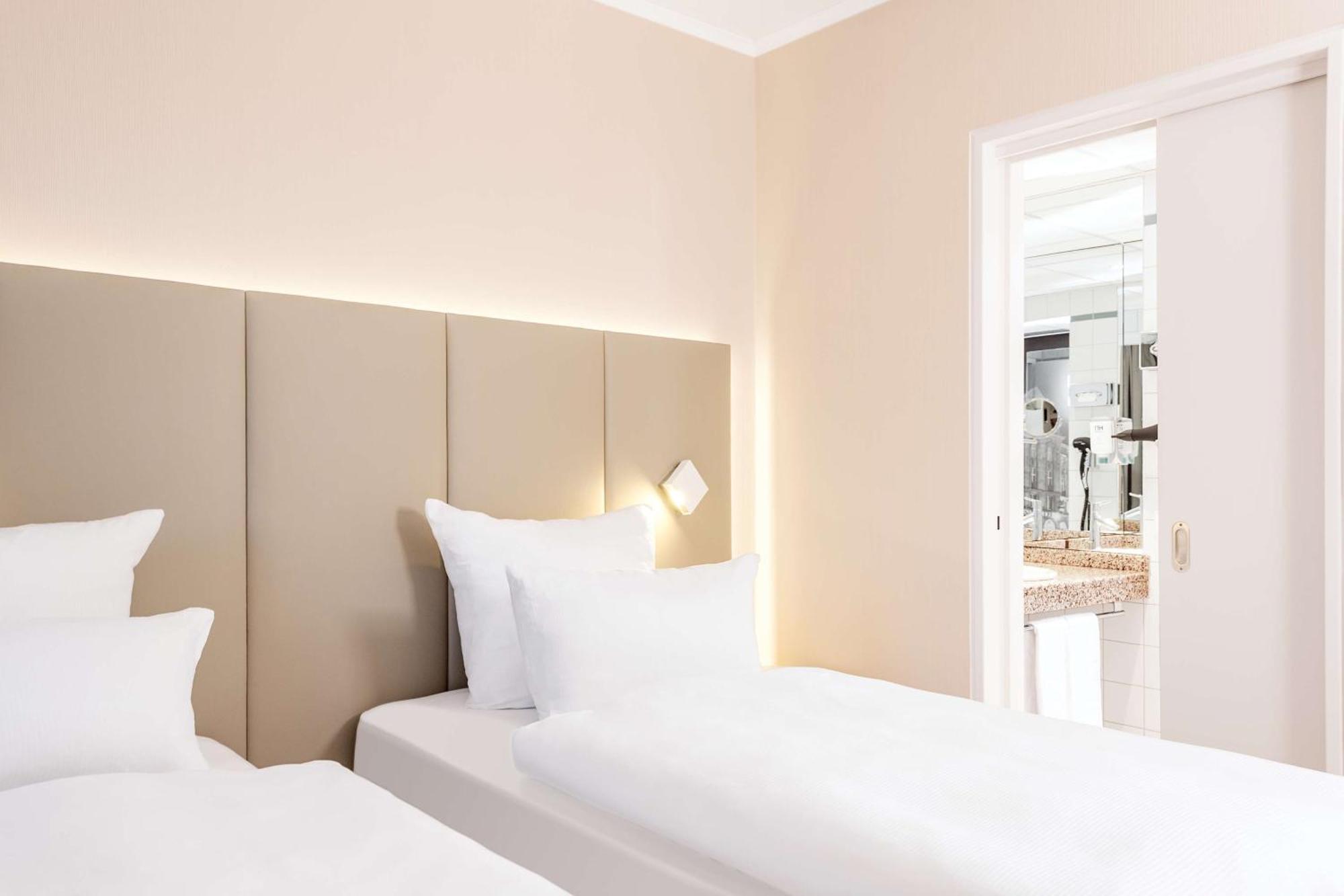 Suite Extra Bed,1706778231:JPEG
